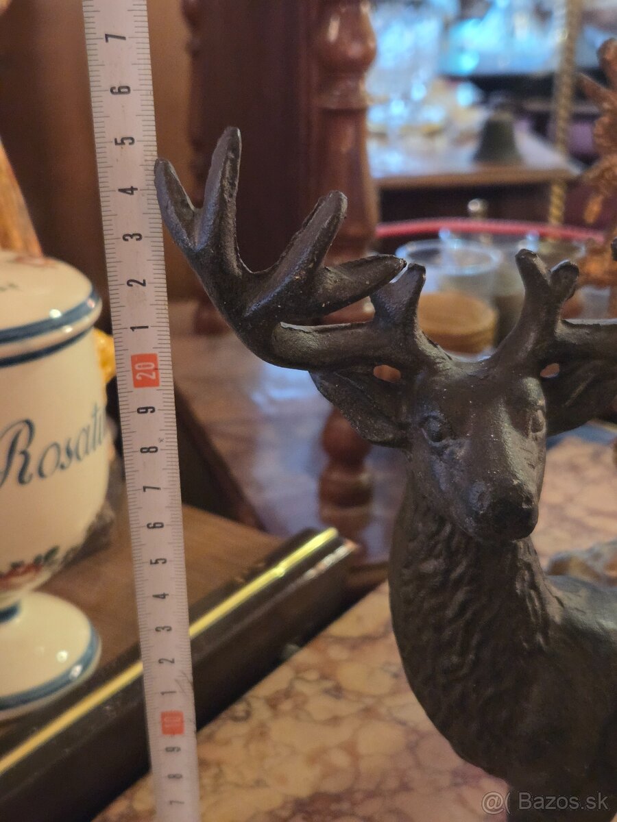 Liatinová soška jeleňa - 4