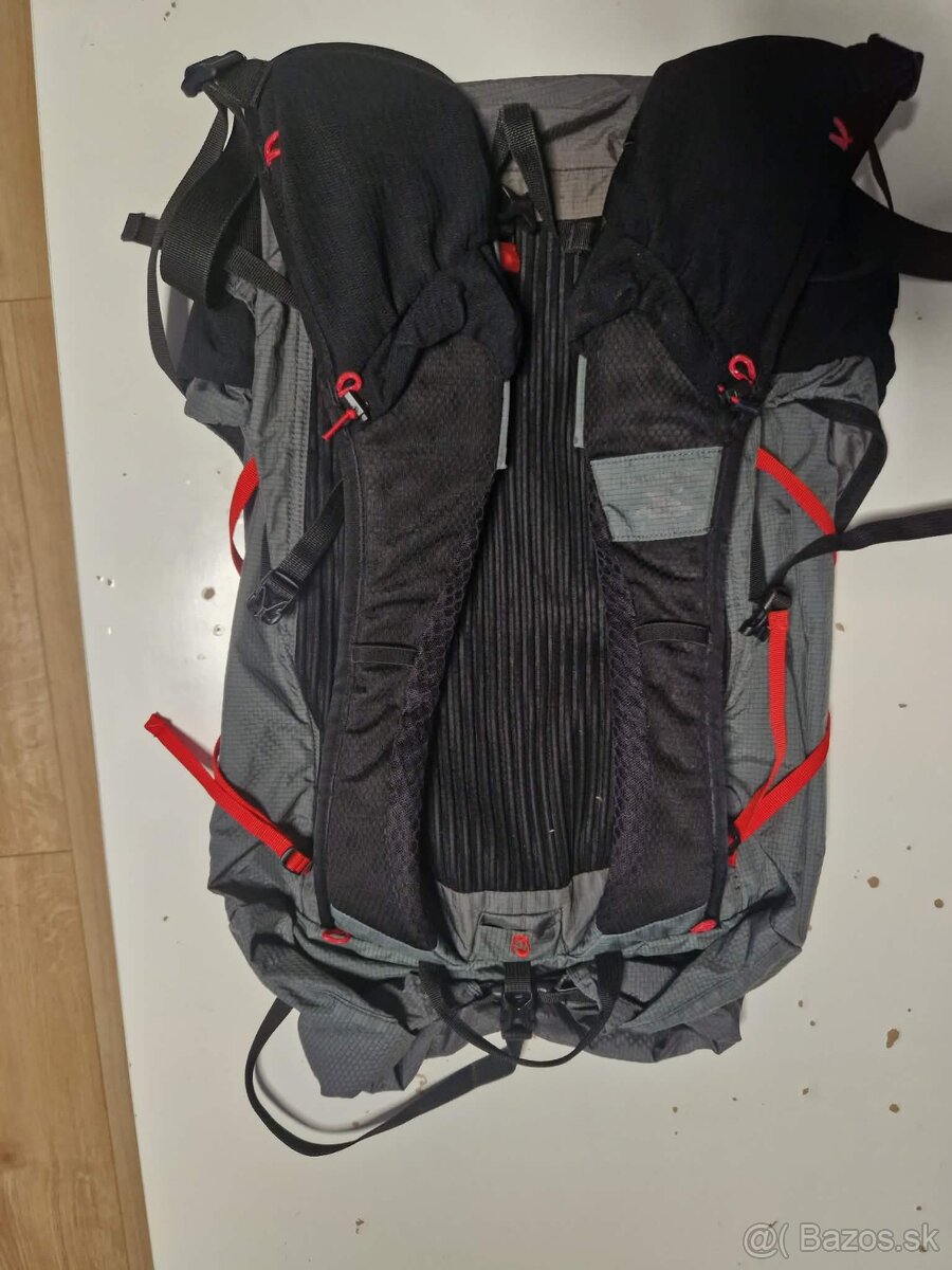 Ultralight batoh Mountainsmith Zerk 40 - 4