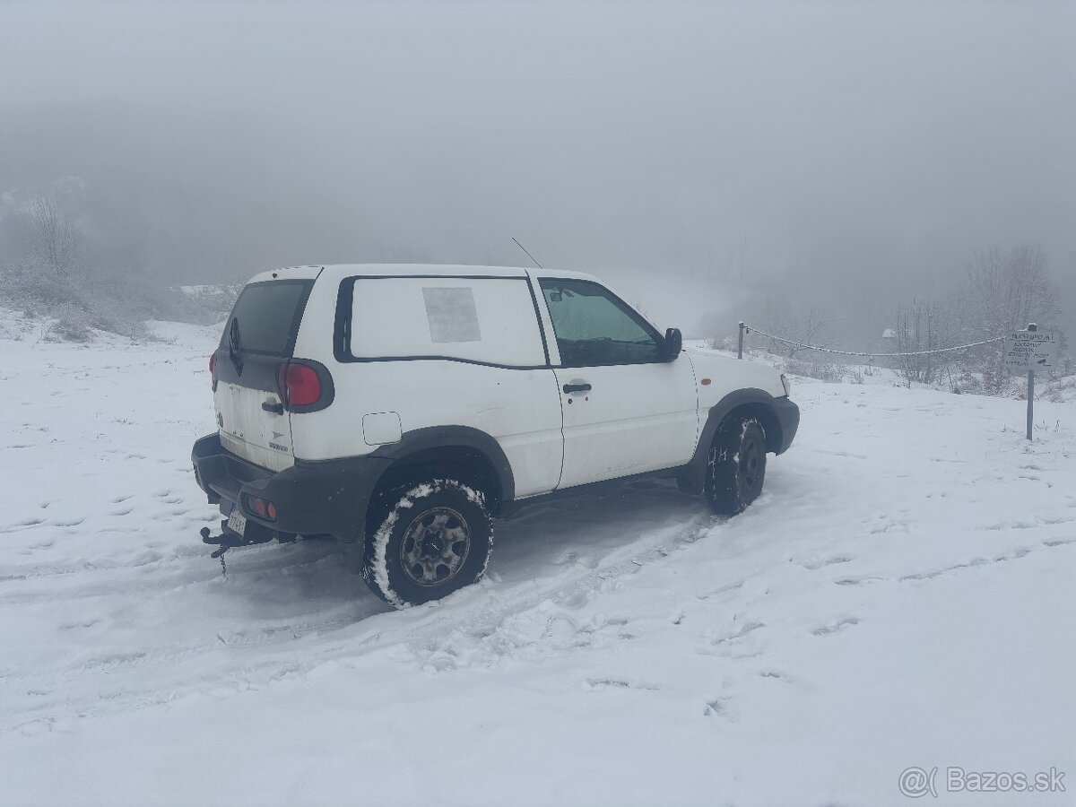 predám nissan terrano 2.7 tdi 92kw 3dv - 4