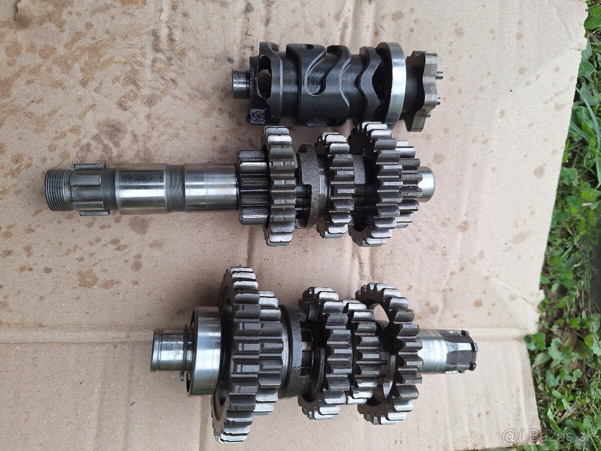 Diely Yamaha TT 600 - 4