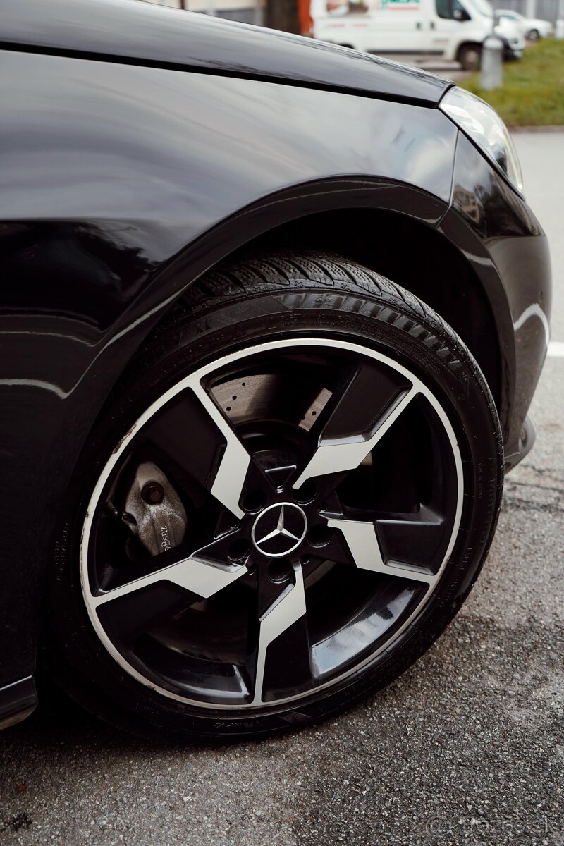 Mercedes-Benz E trieda Sedan E350 BLUETEC - 4