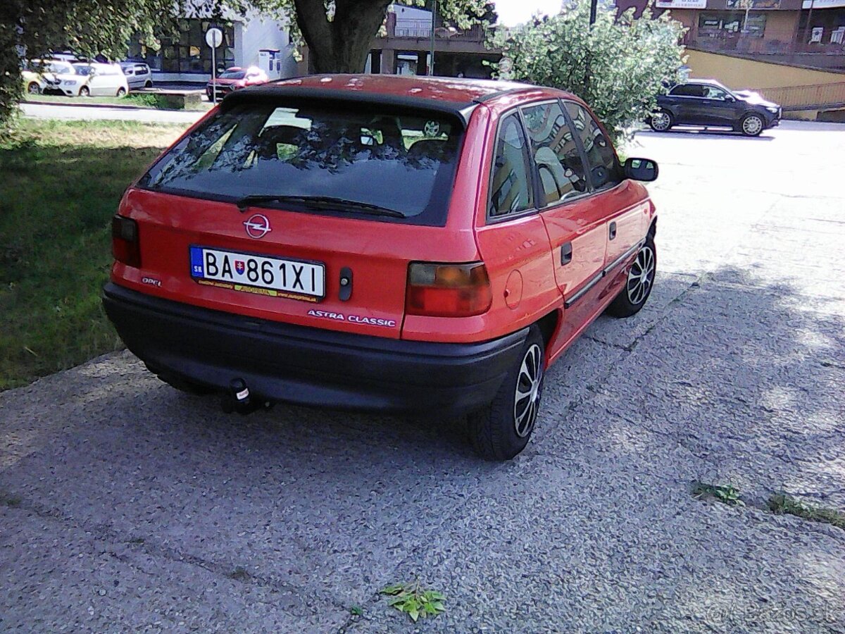 PREDÁM OPEL ASTRA F - 4