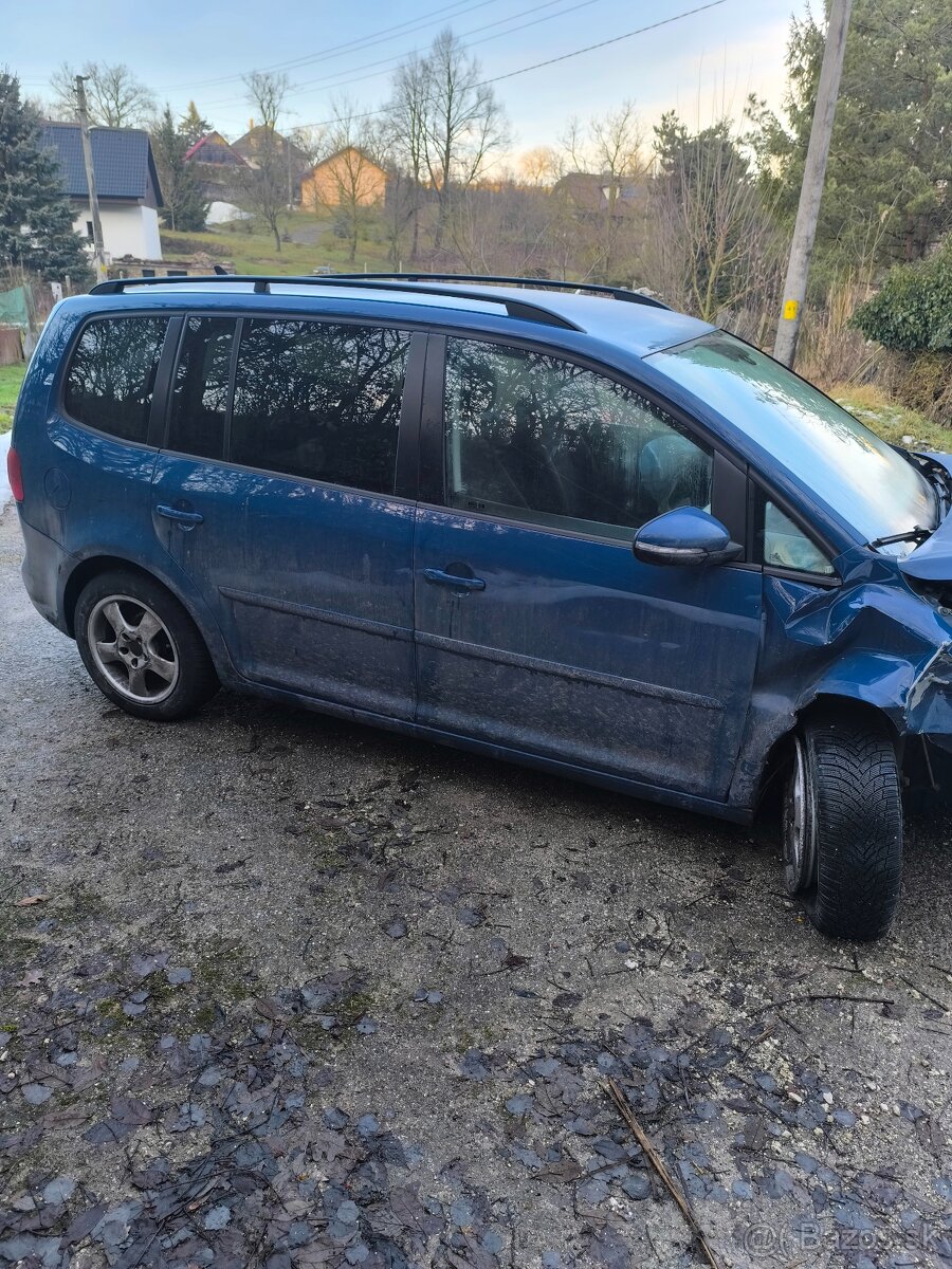 Náhradné diely Touran - 4