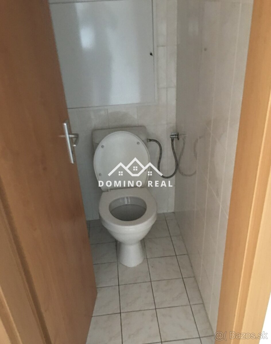 2 izbový v dvojpodlažnom bytovom dome - 4