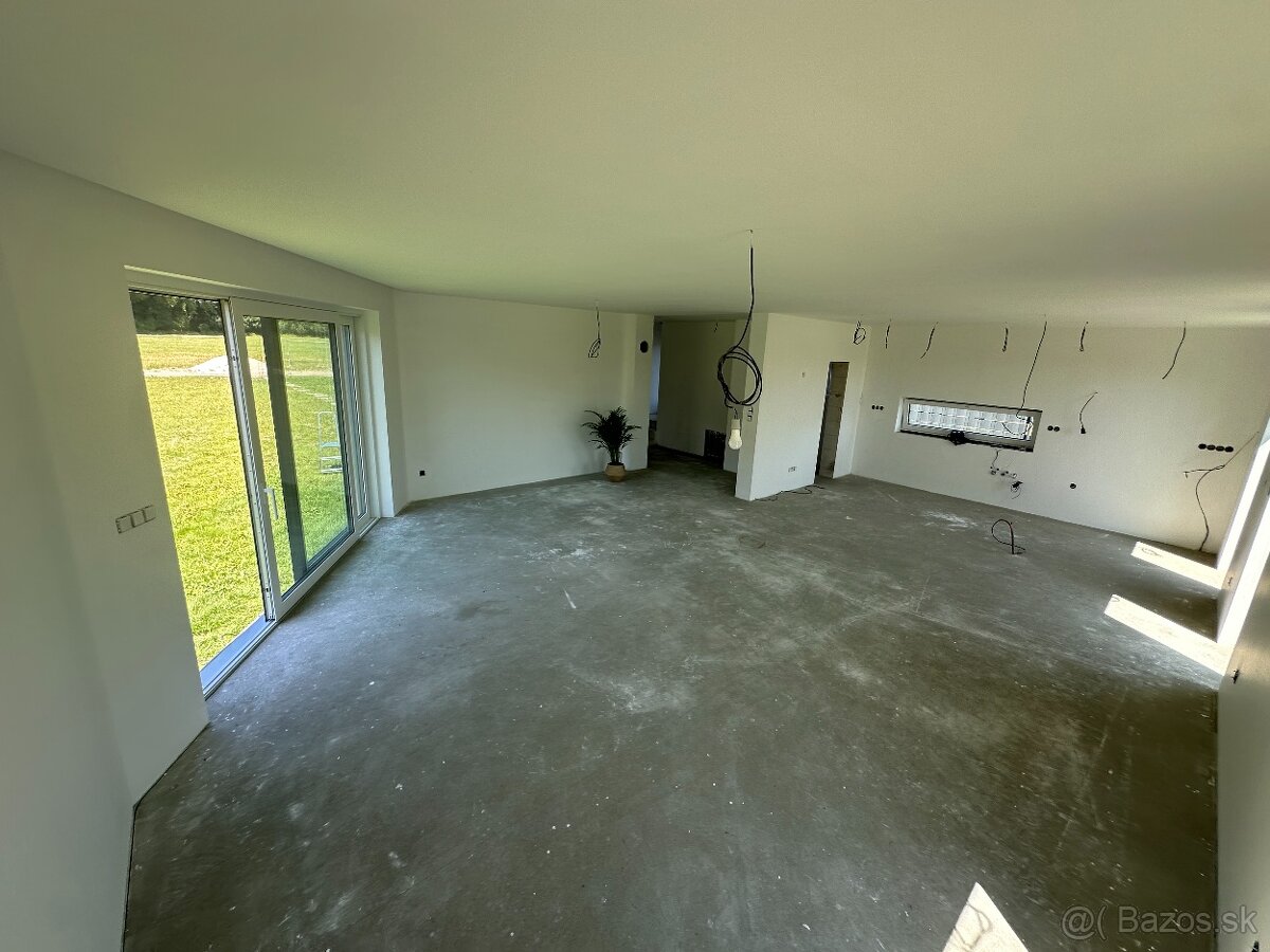 Predaj 5 izbového rodinného domu ZNÍŽENA CENA - 4