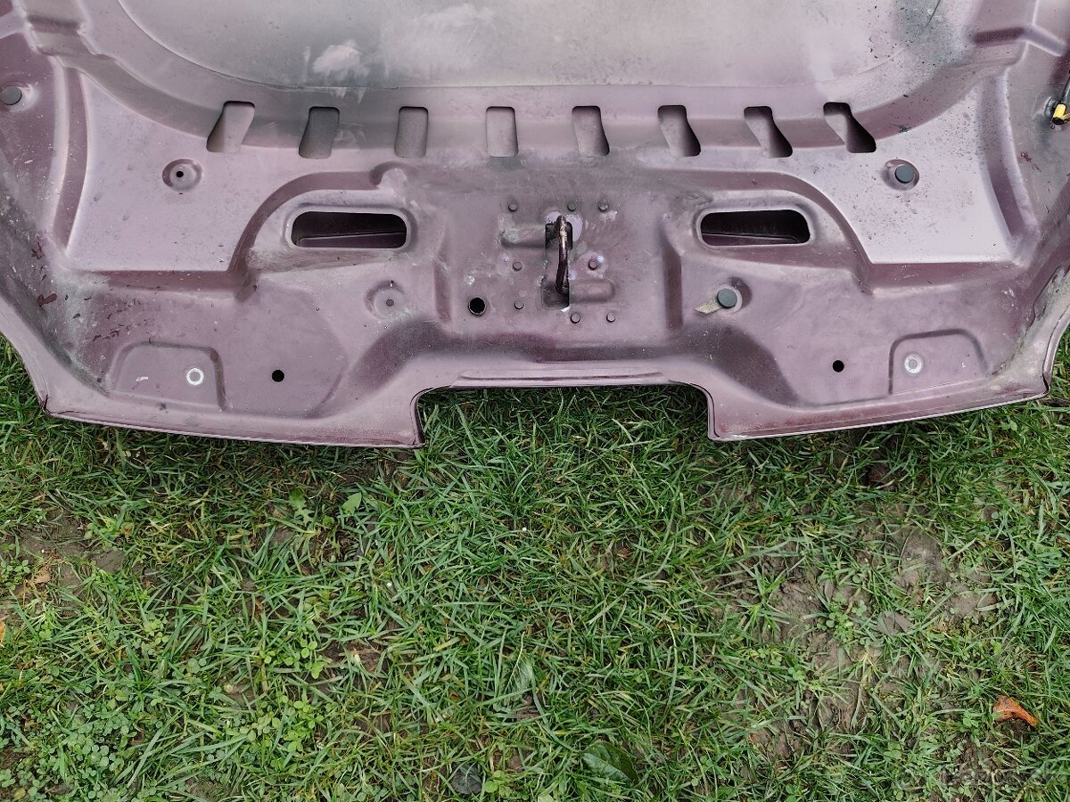 Predná kapota Peugeot 407 fialová - 4