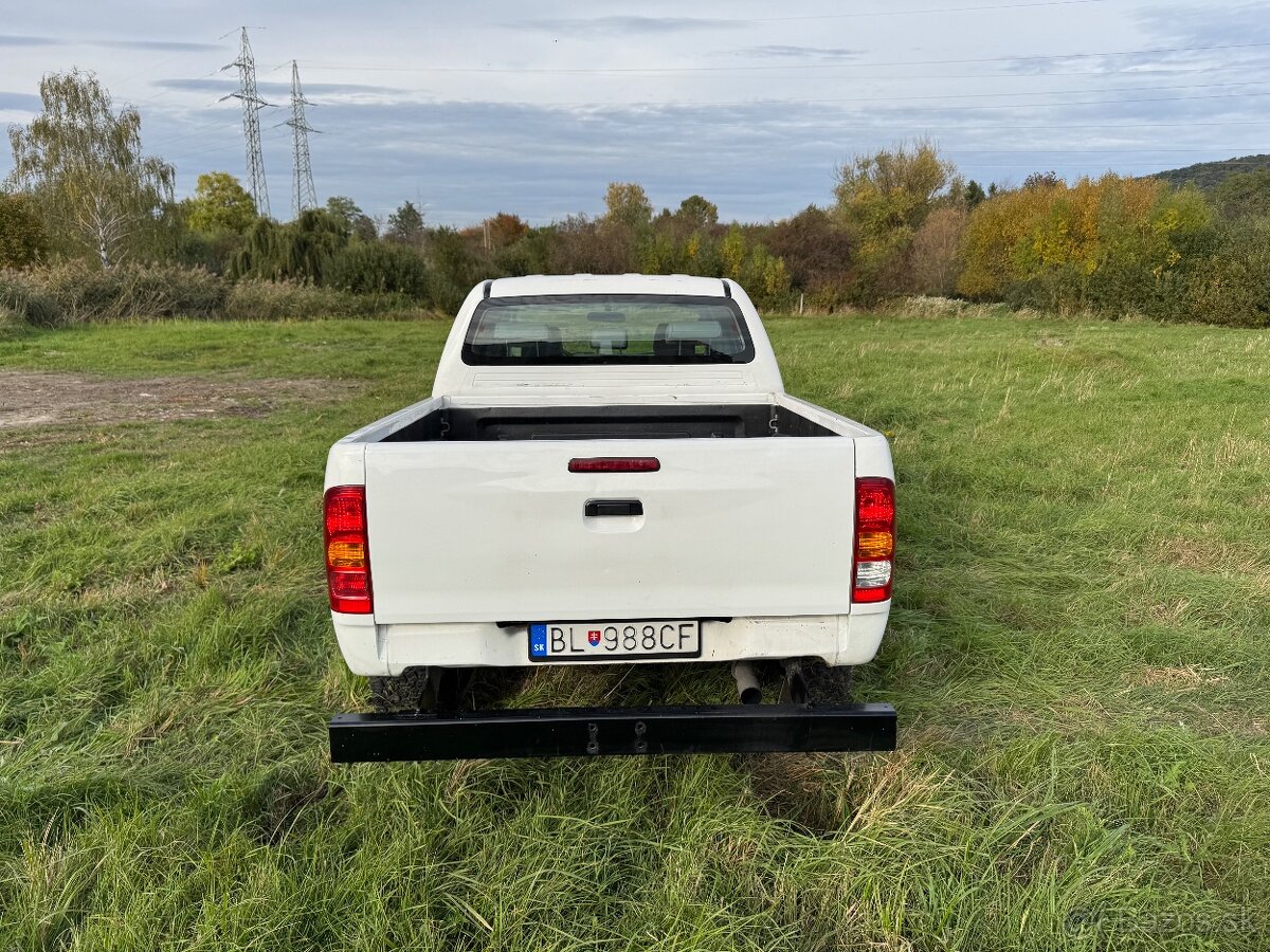 Toyota Hilux 2.5 D-4D M/T - 4