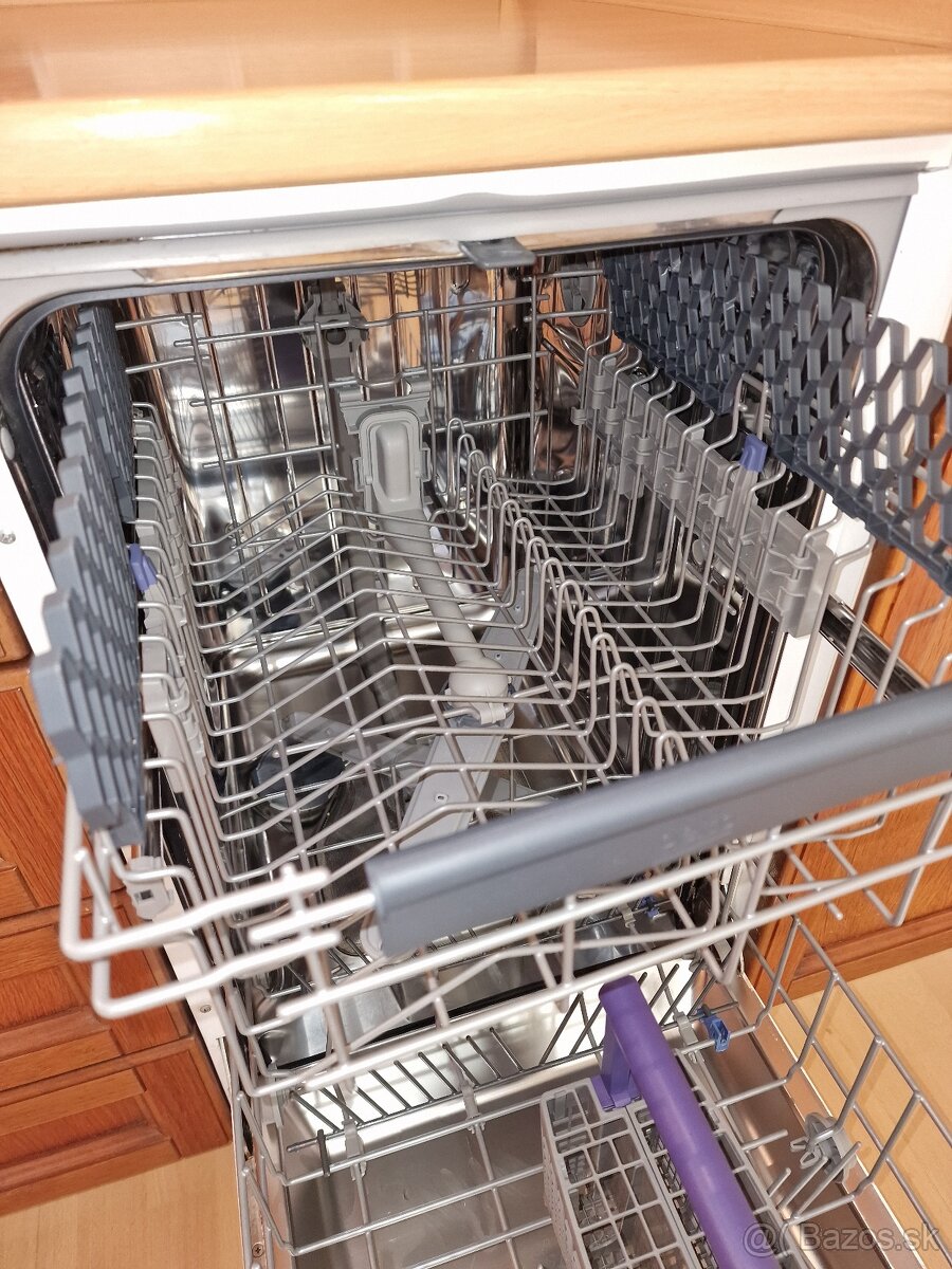 Umývačka riadu BEKO 45cm - 4