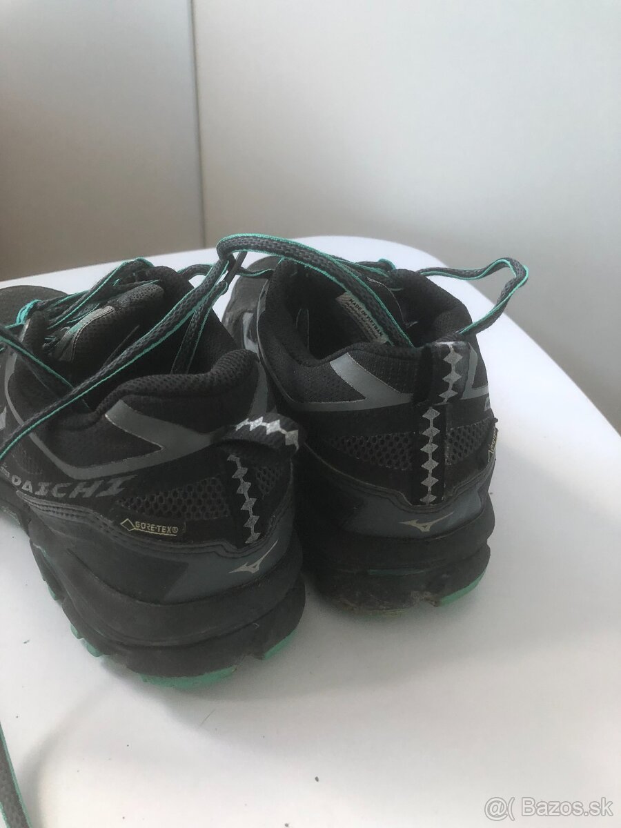 nepremokavé tenisky Mizuno - 4