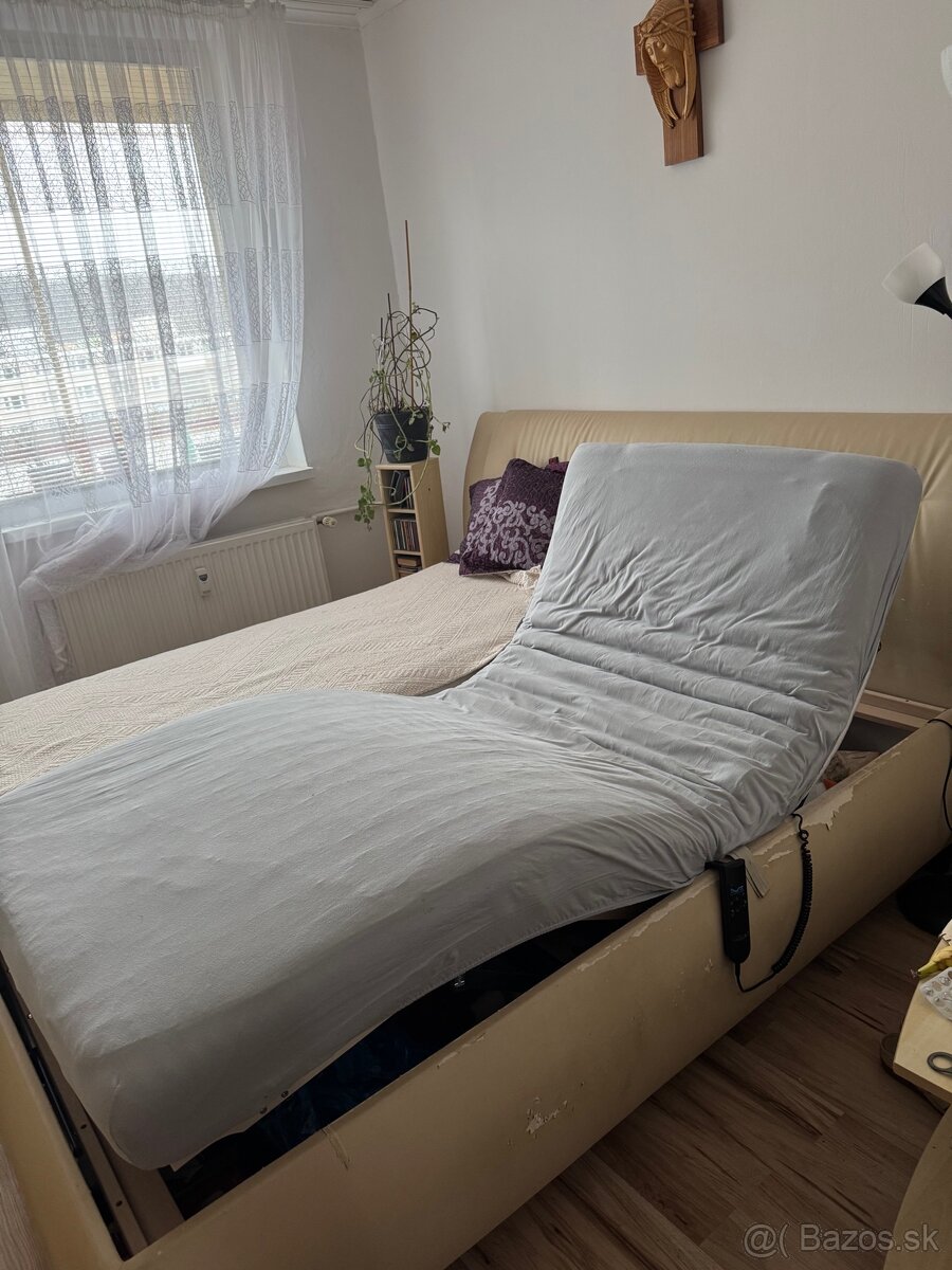Manželská polohovateľná posteľ - 4