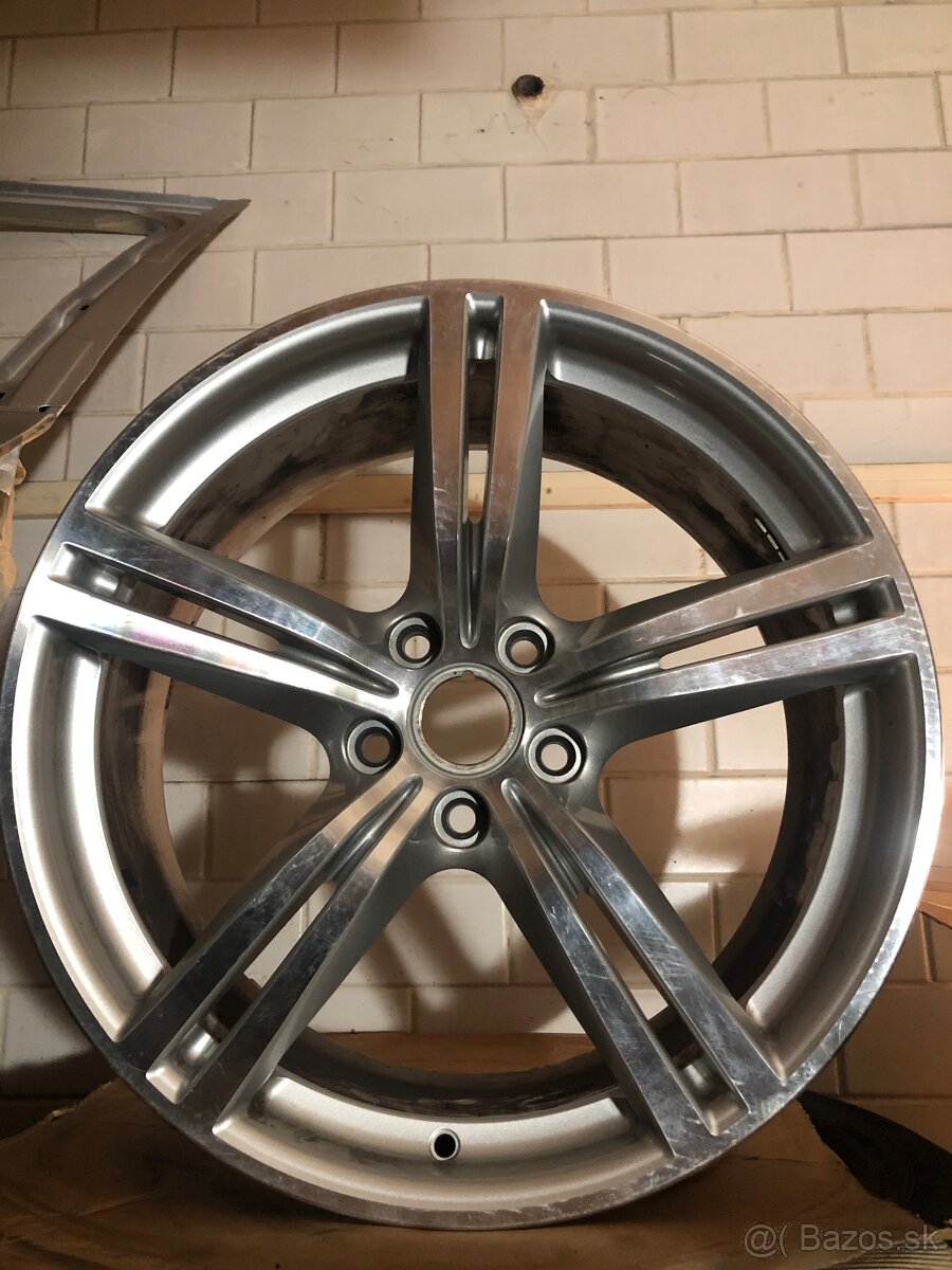 ASTON MARTIN DB9 -5X114,3 ALU DISKY 19 ORIGINAL - 4