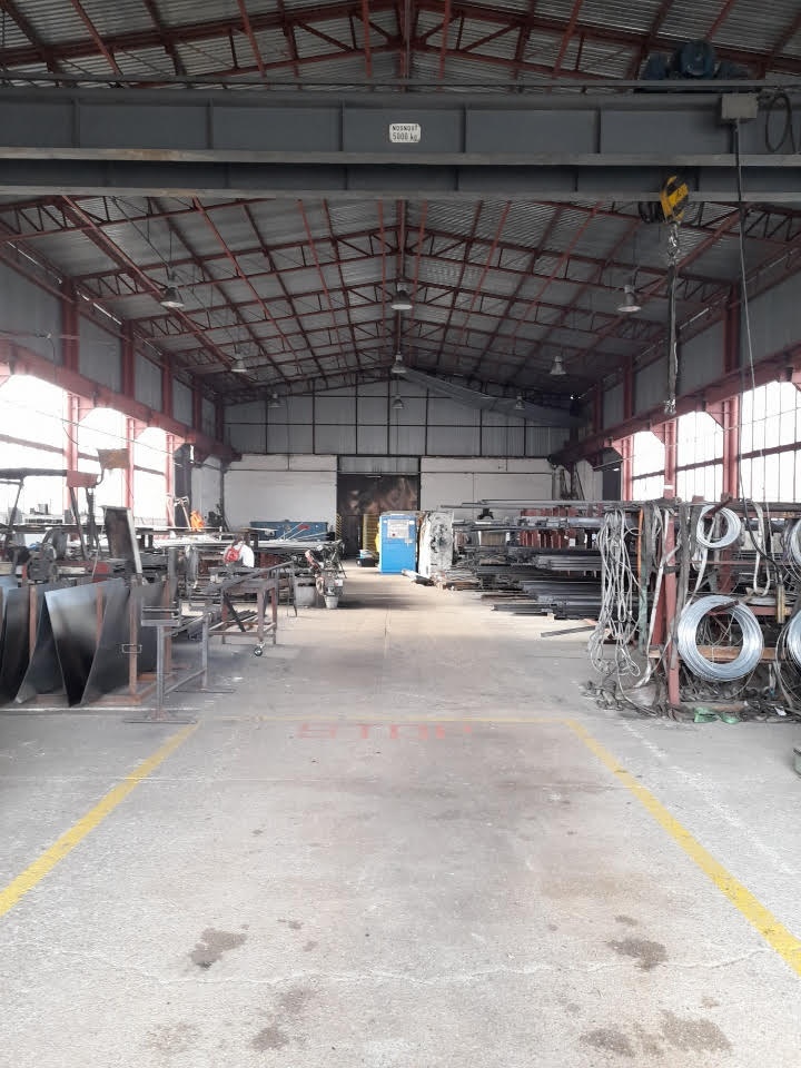 VÝROBNÁ HALA - LEVICE - 4