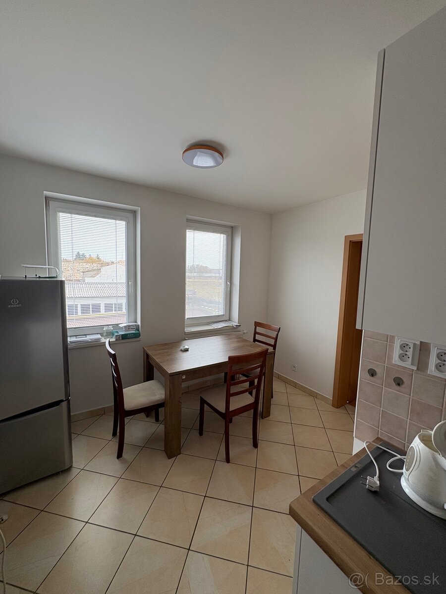 Predám 1 izbový byt - 4