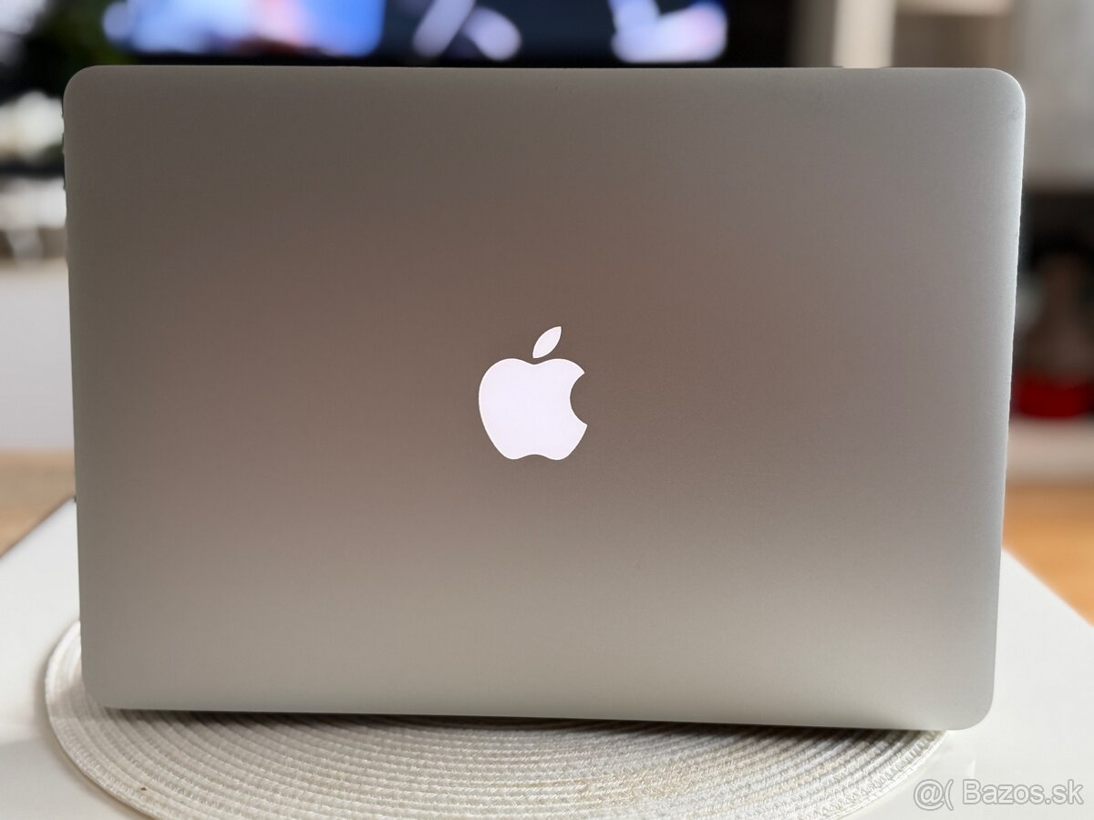 MacBook Air - 4