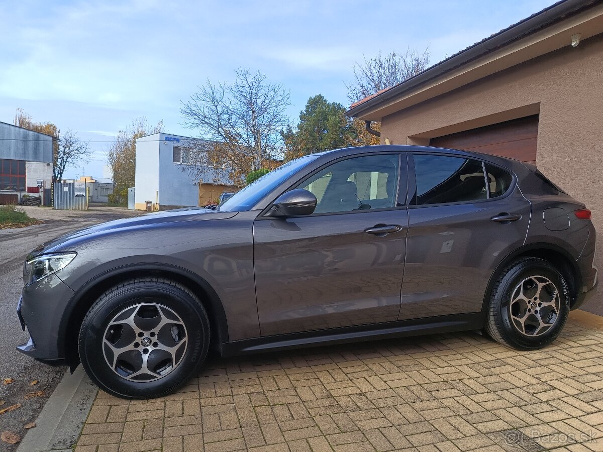 Alfa Romeo Stelvio 2.2 JTD 190k AWD A/T r.v.2022 - 4