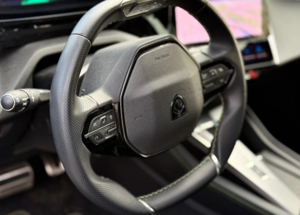 Peugeot 308, GT, HYBRID - 4