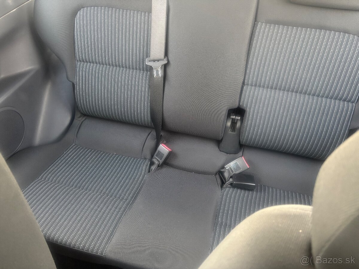 M Itsubishi Colt - 4