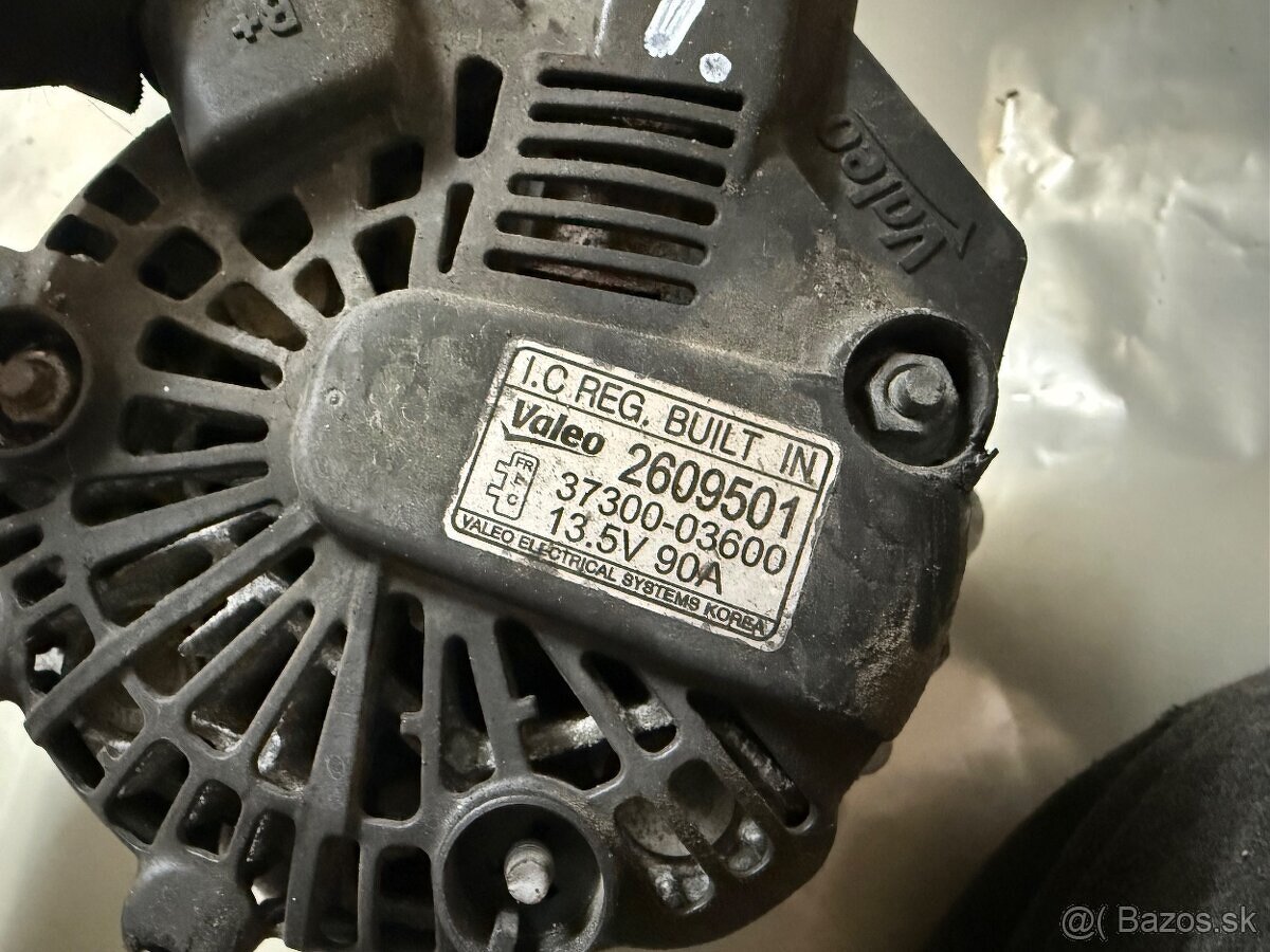 Alternátor Hyundai i20 1.25 37300-03600 - 4