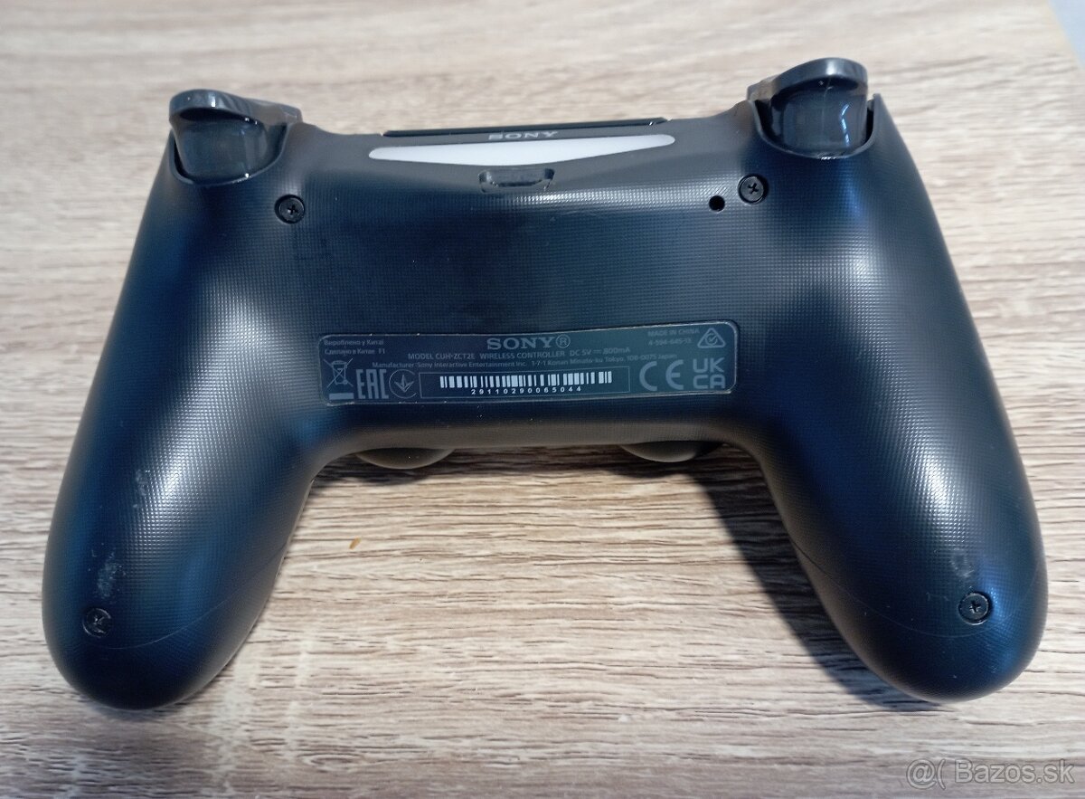 SONY originálny bezdrôtový ovládač na PS4 - 4