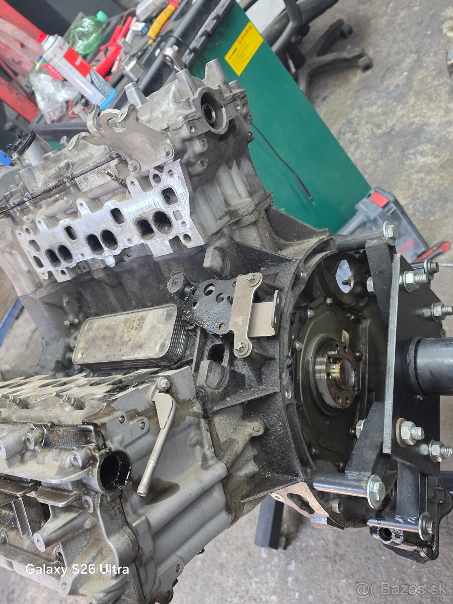 Motor 642850 na nahradne diely - 4