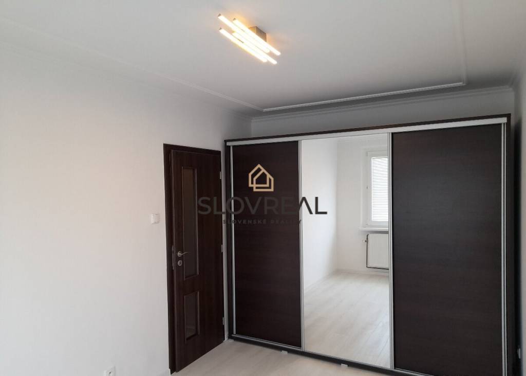 SLOVREAL - Predaj 4 izbového bytu v Banskej Štiavnici - 4