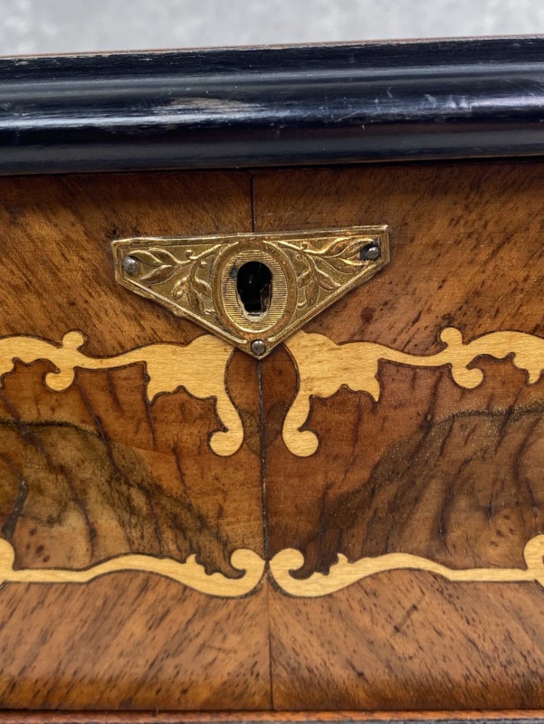 Starožitná intarzovaná kazeta na šperky - 4