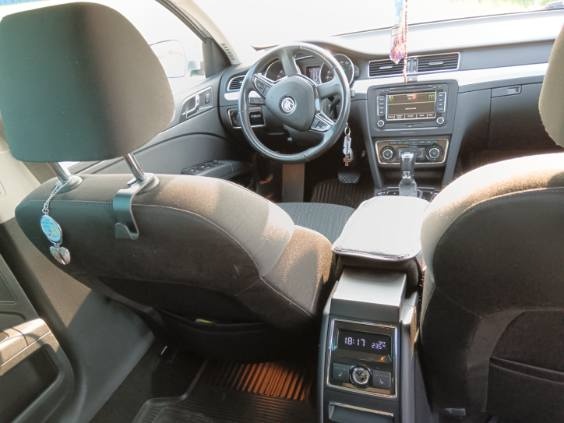 Superb Combi 2.0TDI 103kw DSG - 4