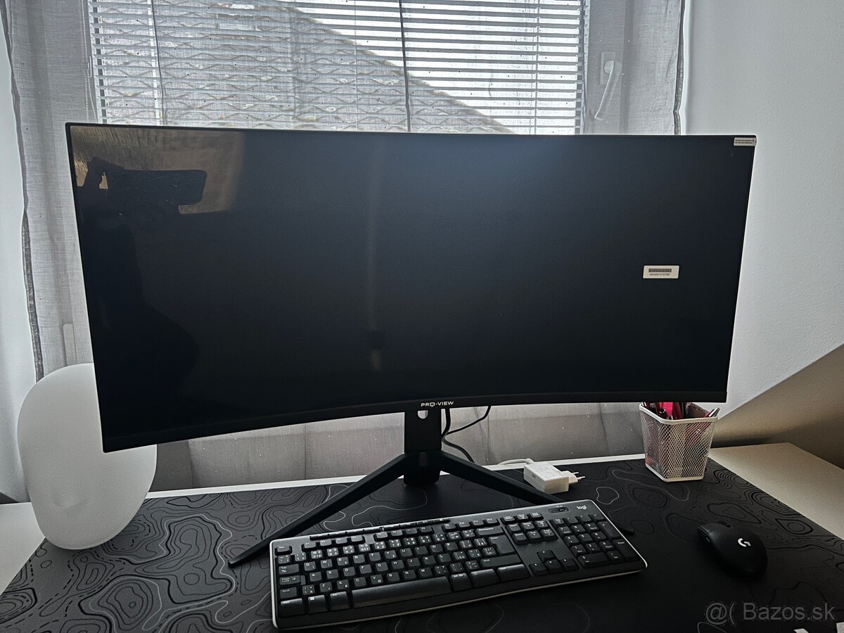 Predám herný PC aj s obrazovkou - 4