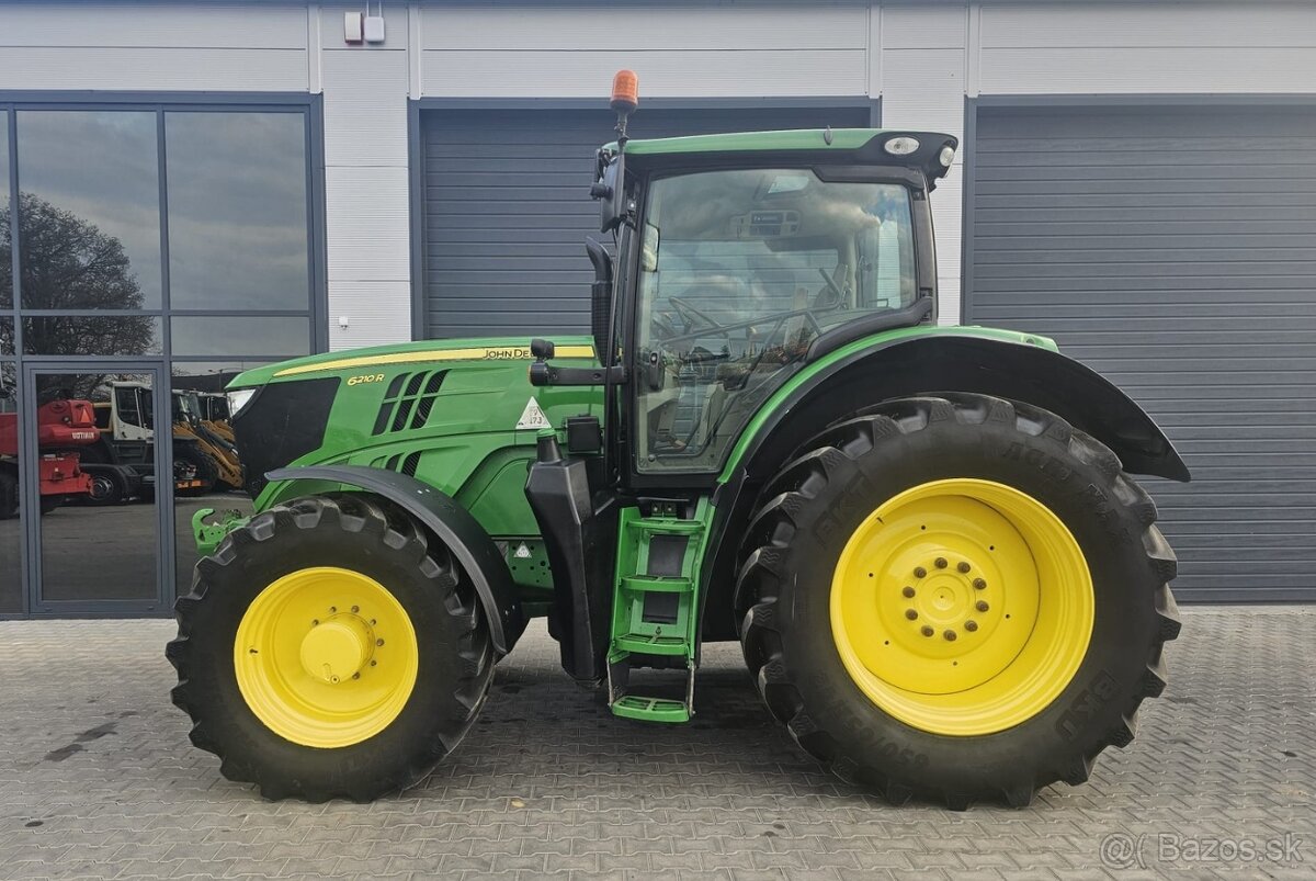 John Deere 6210R - 4