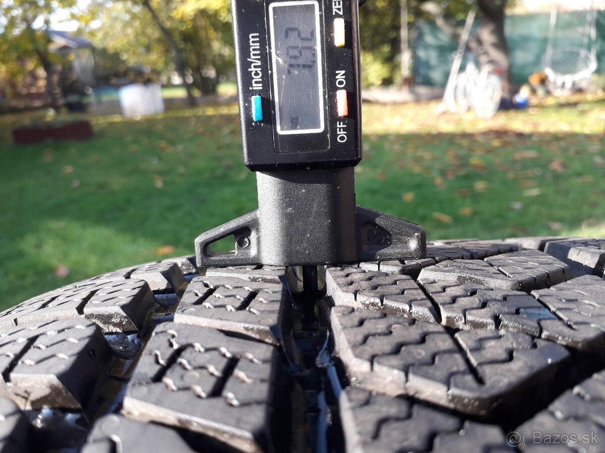 275/35 r19 zimne pneumatiky - 4