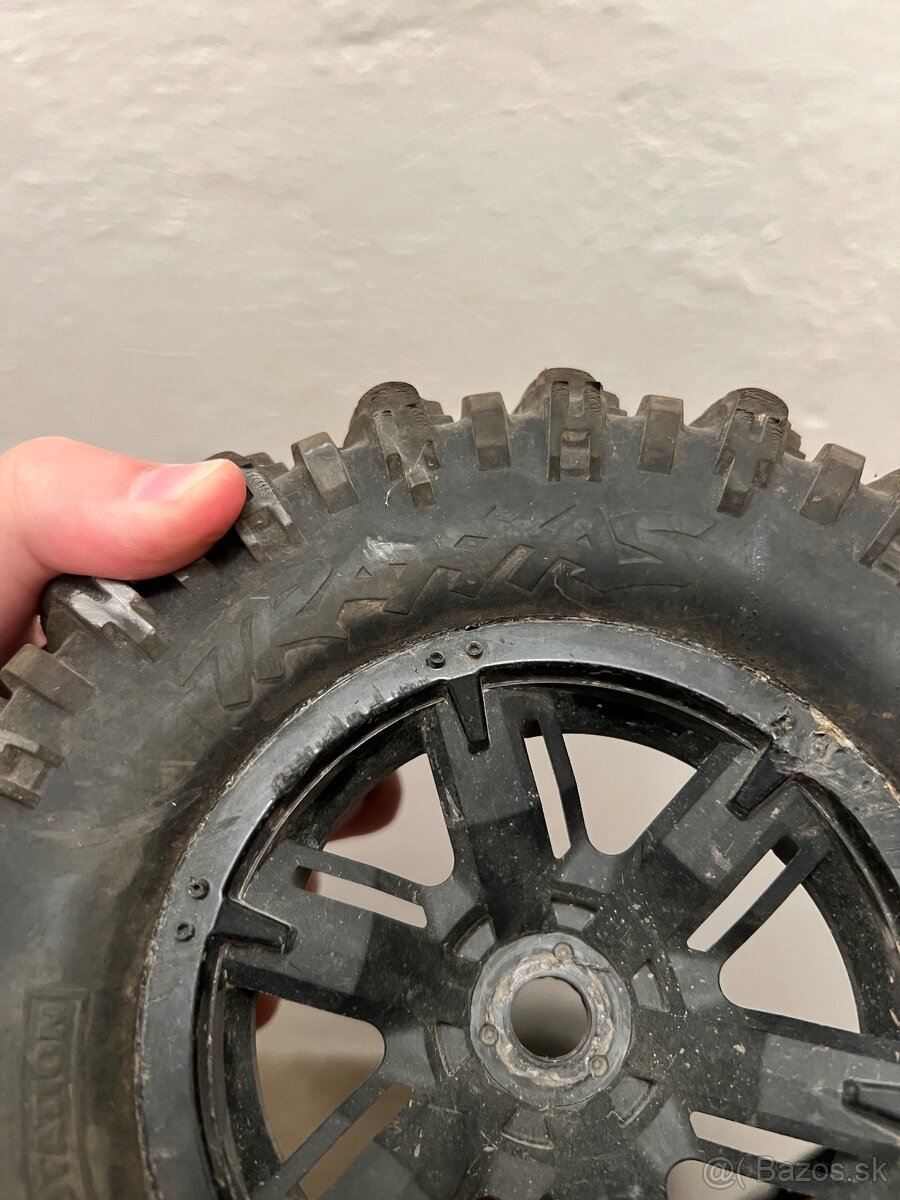 Traxxas X-Maxx 8S kolesá - 4