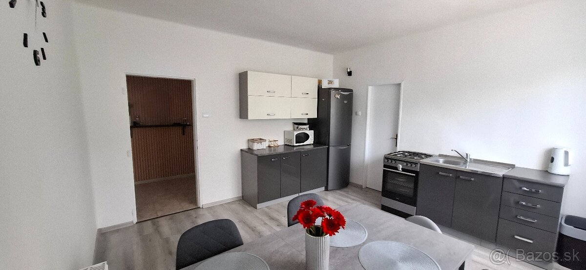 Rodinný dom v Novej Bošáci - 4