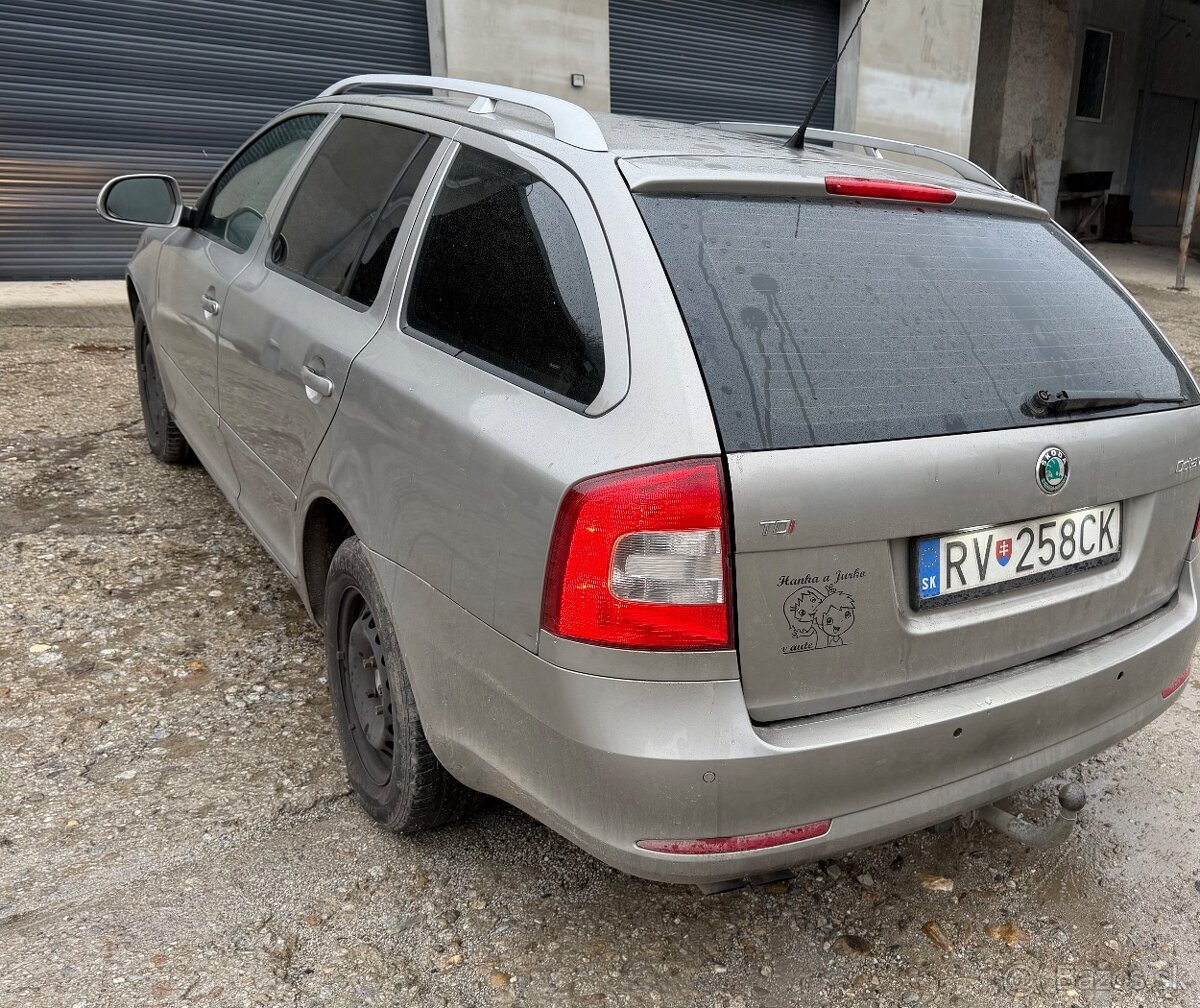 Škoda Octavia Combi 2.0 TDI FL - 4