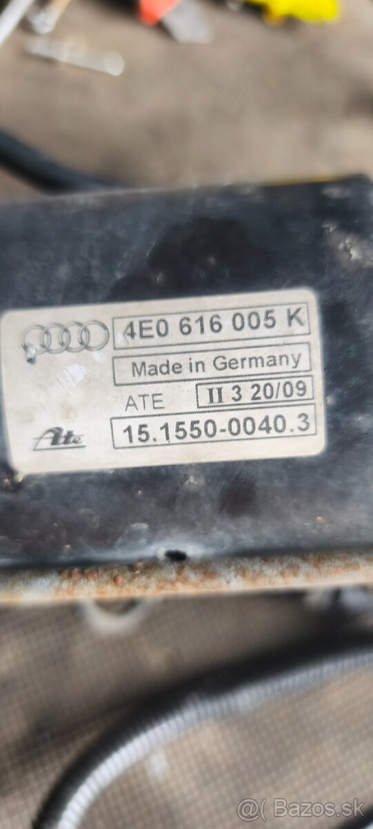 Audi A8 D3 vzduchový kompresor - 4