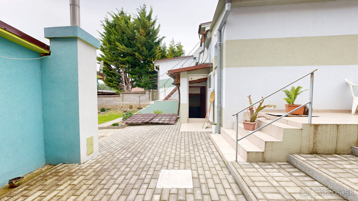 3-izbový rodinný dom s veľkým pozemkom 1454 m² - 4