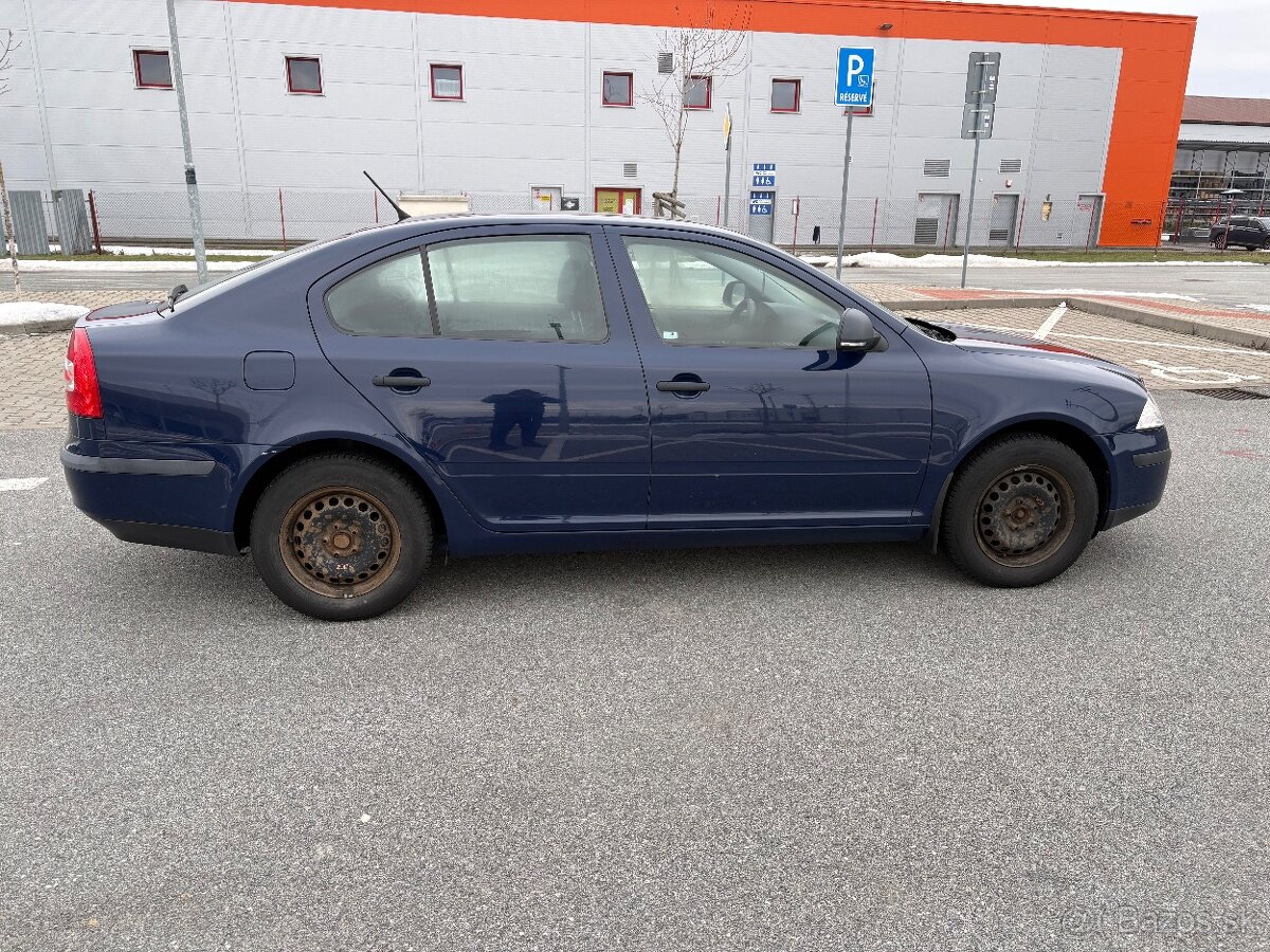 Predám Škoda Octavia Tour 2 facelift 1.6 - 4