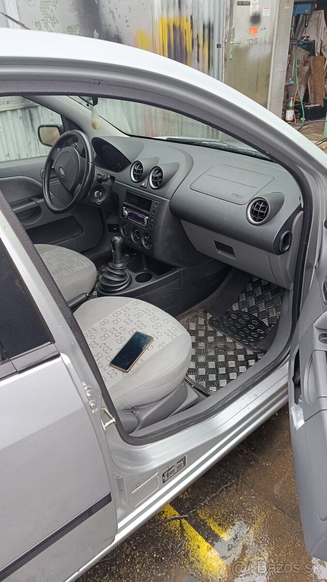 Fiesta 1.4 výborný stav, nové STK - 4