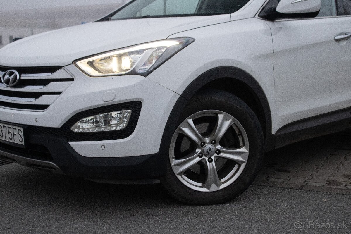 Hyundai Santa Fe 2.2 CRDi, 145 kW (2013) - 4
