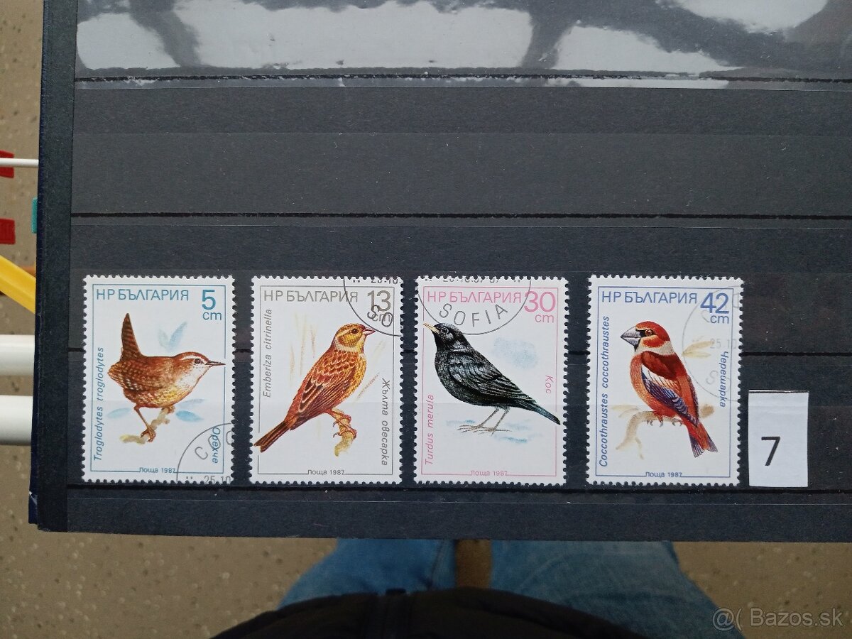 Poštové známky č.442 - VTÁCI, RYBY, MOTÝLE - 4