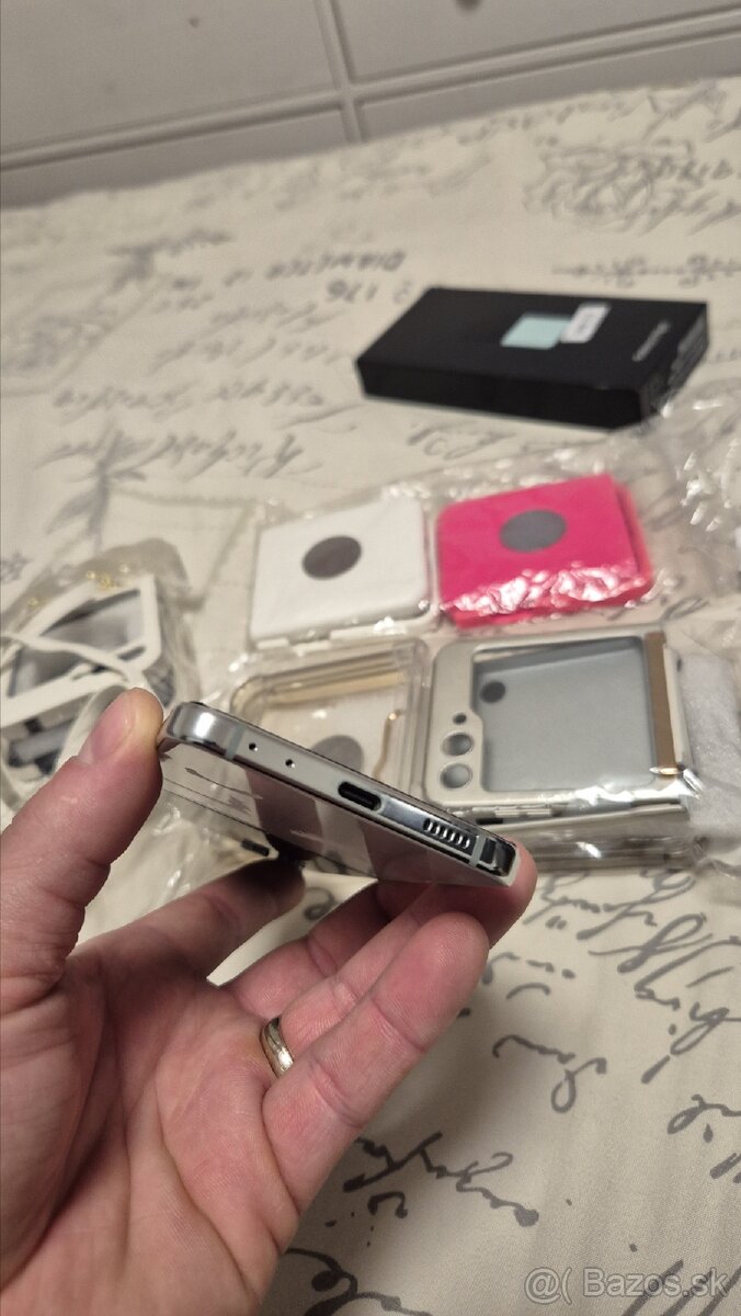 Samsung galaxy Z flip 5 512gb, mint ako novy - 4