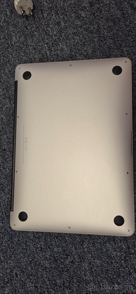 e MacBook Air 13" (2017) – 8GB RAM, 128GB SSD - 4