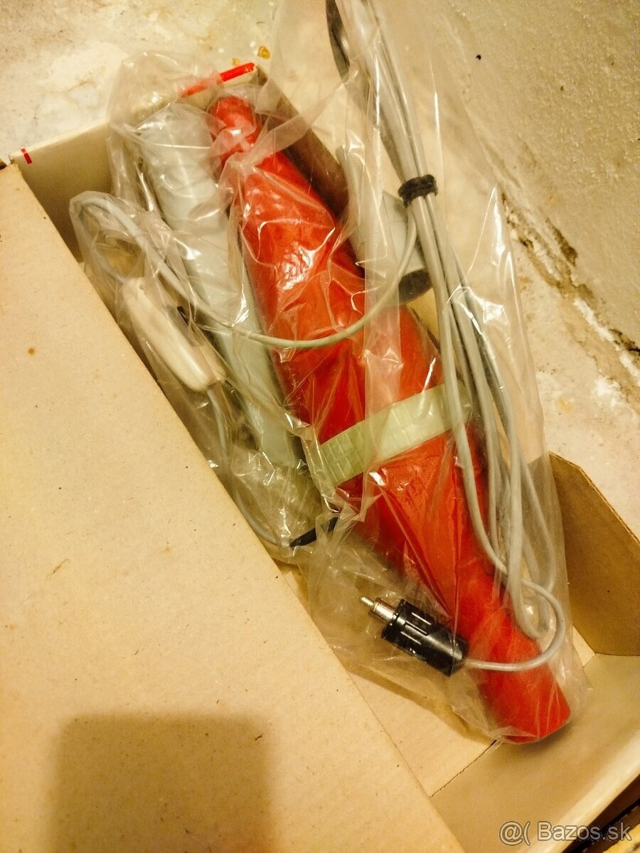 RETRO VECI - VÁHA A VYSÁVAČ - 4