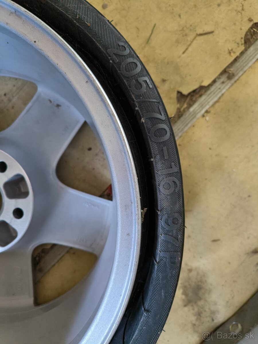 Dojazdové koleso Audi R16 - 4