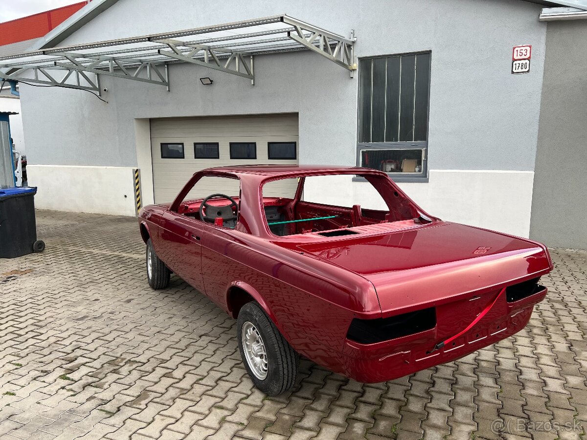 MERCEDES-BENZ 280 CE W123 - 4