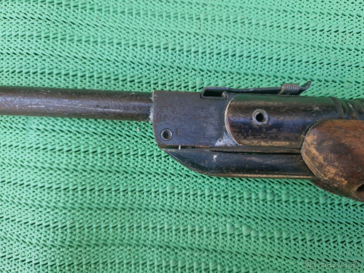 Vzduchovka ČZ 803 - 4