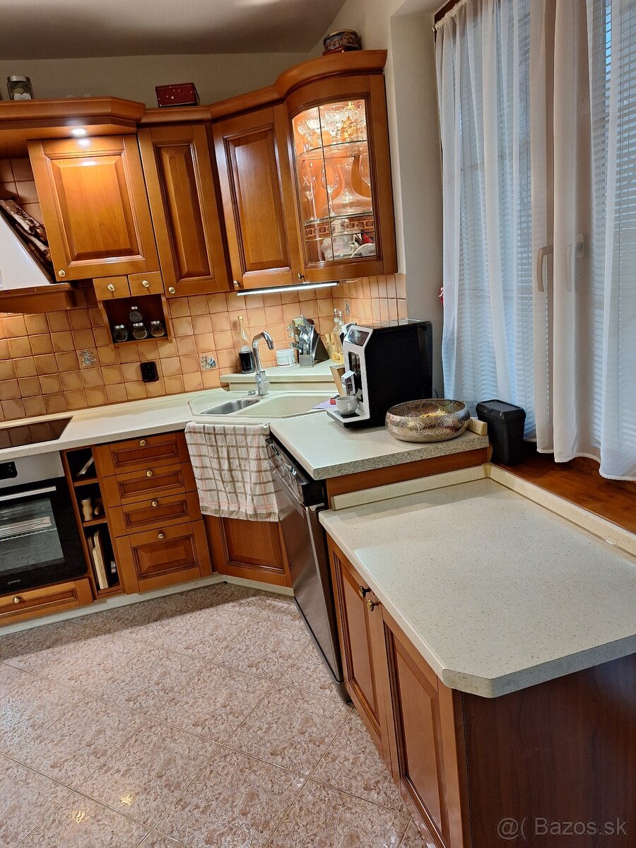 Masív kuchyňa zn.Sýkora - 4