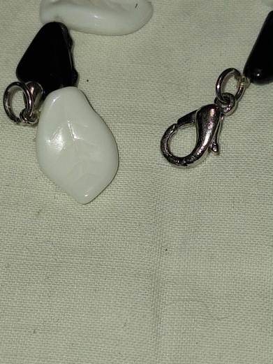 STARÝ NÁHRDELNÍK - 4