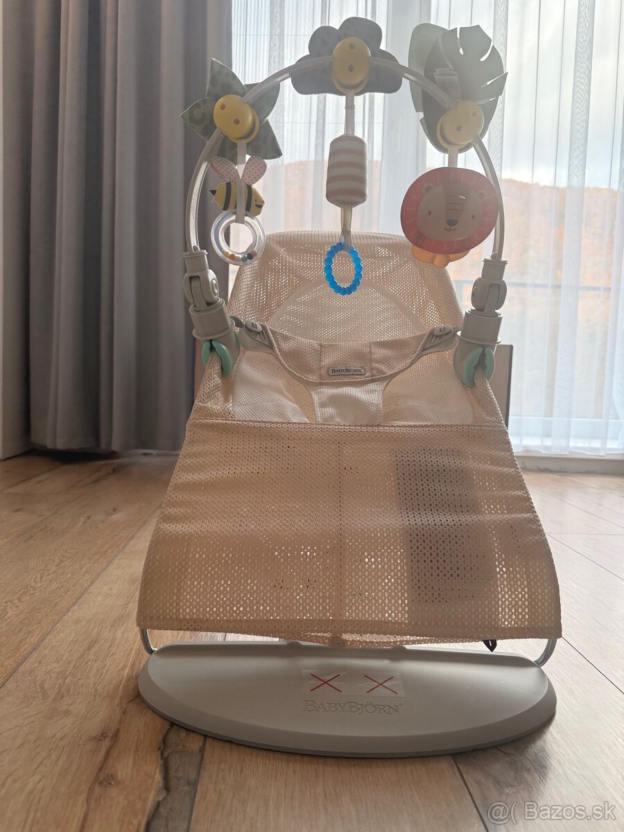 Babybjorn lehátko plus hrázdička na hranie - 4