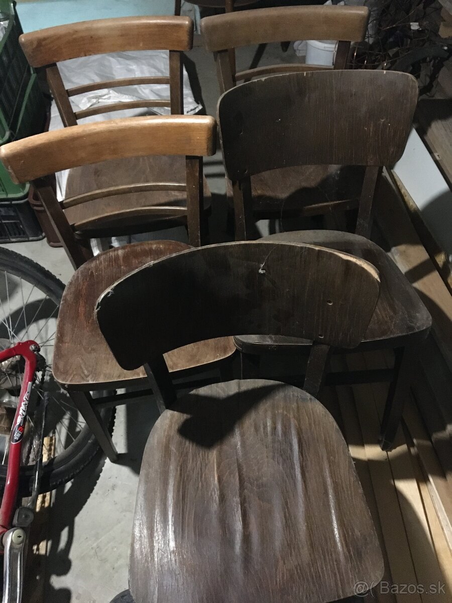 Starý stolík a stoličky - 4