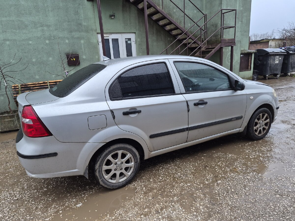 CHEVROLET AVEO - 4